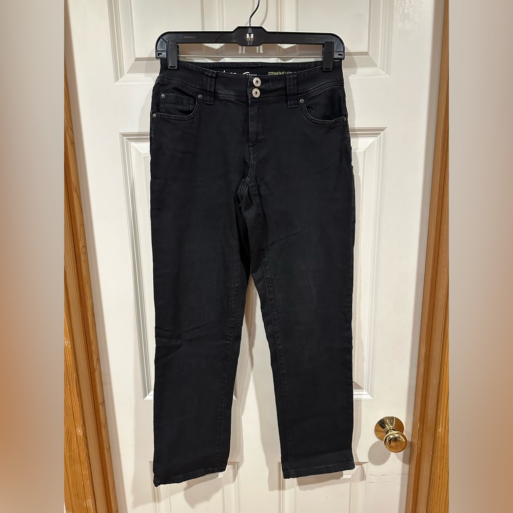 INC International Concepts Straight Leg Curvy Fit Crop Black Jeans, Size 2